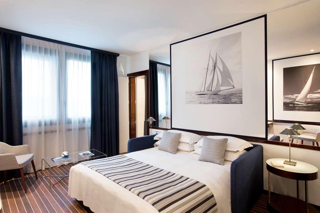 Starhotels President Genoa Room photo