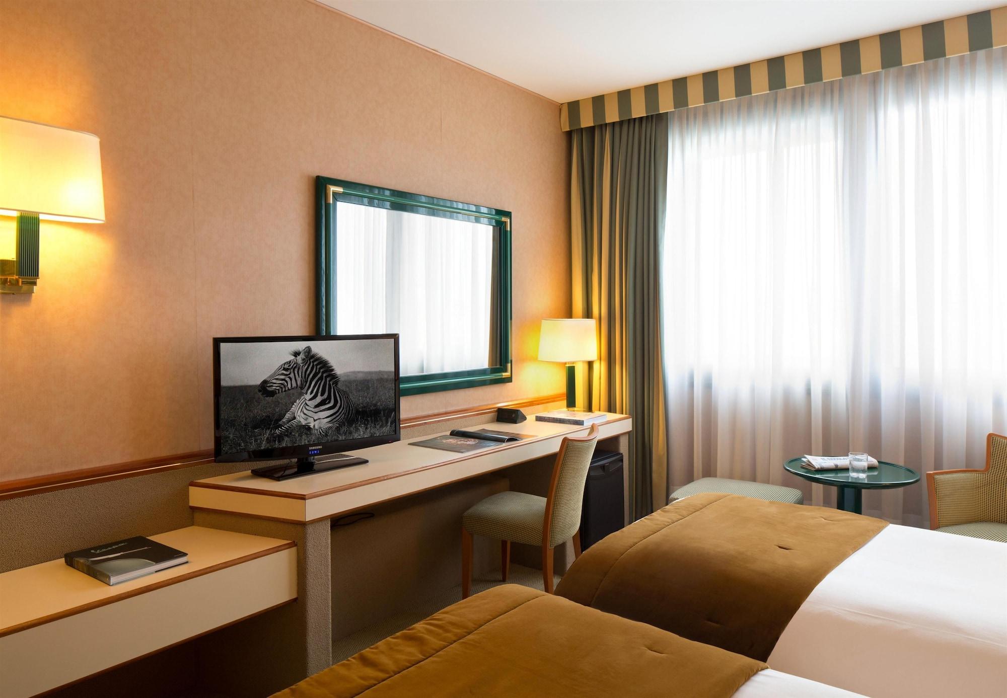 Starhotels President Genoa Exterior photo